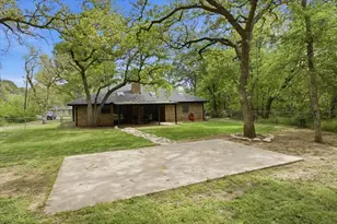 2004 W Spanish Trail Dr, Granbury, TX 76048 - Photo 33