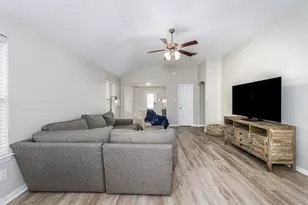 5505 Thunder Bay Dr, Forest Hill, TX 76119 - Photo 13