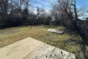 917 NW 8th St, Grand Prairie, TX 75050 - Photo 15