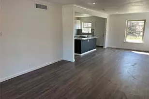 917 NW 8th St, Grand Prairie, TX 75050 - Photo 3