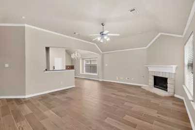 5452 Brazoria Drive, Grand Prairie, TX 75052 - Photo 7