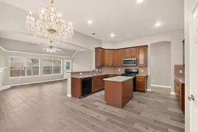 5452 Brazoria Drive, Grand Prairie, TX 75052 - Photo 9