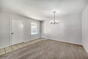 200 Connie Dr, DeSoto, TX 75115 - Photo 5