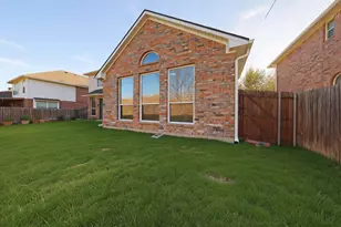 5828 Ivy Glen Dr, Grand Prairie, TX 75052 - Photo 33