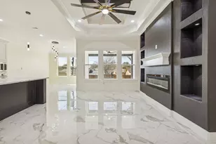 603 SW 15th St, Grand Prairie, TX 75051 - Photo 9