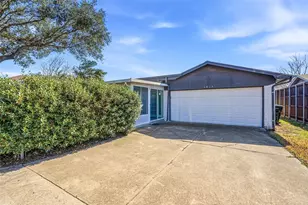 1813 Crockett St, Garland, TX 75042 - Photo 31