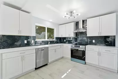 1813 Crockett Street, Garland, TX 75042 - Photo 7