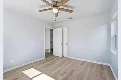 1813 Crockett Street, Garland, TX 75042 - Photo 15