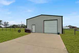 231 Orduna St, Trenton, TX 75490 - Photo 5