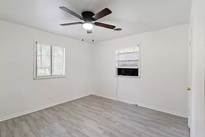 716 N Cummings Drive, Alvarado, TX 76009 - Photo 11