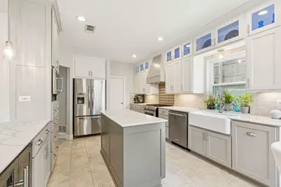 2706 Shady Hill Court, Grapevine, TX 76051 - Photo 7