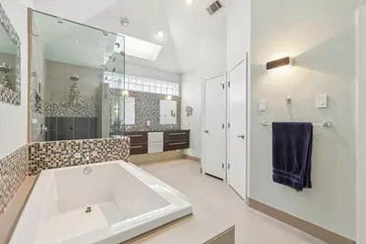 2706 Shady Hill Court, Grapevine, TX 76051 - Photo 17