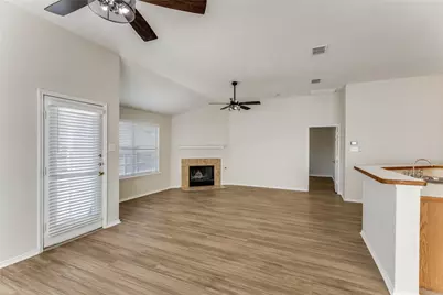 8113 Ruse Springs Lane, Fort Worth, TX 76131 - Photo 5