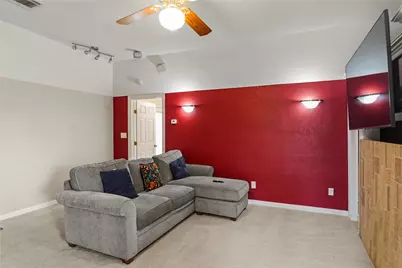 2123 Daniel Way, Carrollton, TX 75006 - Photo 13