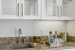 2606 Shelby Ave, Dallas, TX 75219 - Photo 5