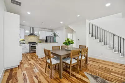 2606 Shelby Avenue #304, Dallas, TX 75219 - Photo 9