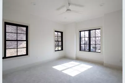 6201 Lakeshore Drive, Dallas, TX 75214 - Photo 17