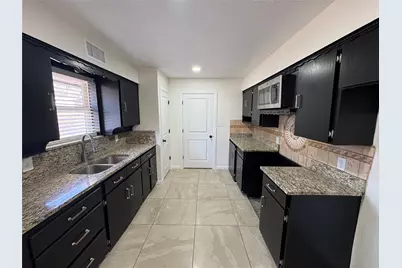 408 Steeple Ridge Road, Everman, TX 76140 - Photo 5