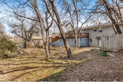 529 NE 4th Street, Grand Prairie, TX 75050 - Photo 21