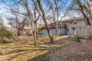 529 NE 4th St, Grand Prairie, TX 75050 - Photo 21