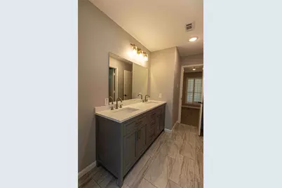 2309 Hillside Lane, Carrollton, TX 75006 - Photo 15