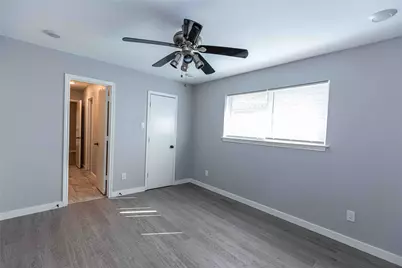 2309 Hillside Lane, Carrollton, TX 75006 - Photo 17