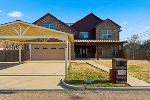 1205 Ave B, Lacy Lakeview, TX 76705 - Photo 35