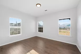 1205 Ave B, Lacy Lakeview, TX 76705 - Photo 11