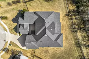 2105 Foxborough Trail, Flower Mound, TX 75028 - Photo 37