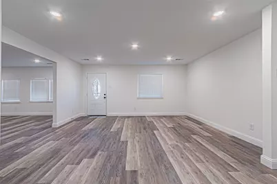 2976 Mark Twain Drive, Farmers Branch, TX 75234 - Photo 5