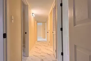 914 W Hunt St, Sherman, TX 75092 - Photo 9