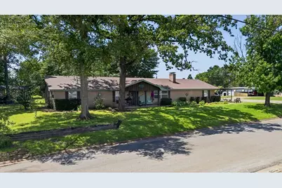201 Colonial Circle, Athens, TX 75751 - Photo 1