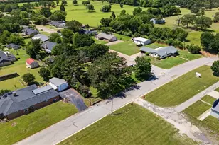 201 Colonial Cir, Athens, TX 75751 - Photo 35