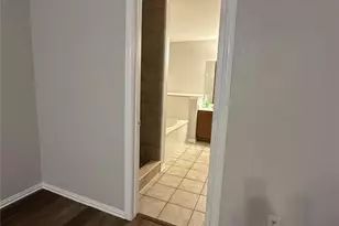 619 Mary Wilson Dr, Lancaster, TX 75146 - Photo 5