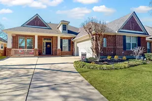 6869 Shoreview Dr, Grand Prairie, TX 75054 - Photo 1