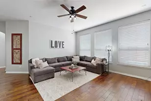 6869 Shoreview Dr, Grand Prairie, TX 75054 - Photo 9