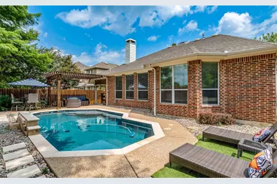 6869 Shoreview Drive, Grand Prairie, TX 75054 - Photo 5