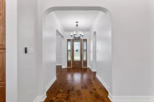 402 N Pkwy Dr, Alvarado, TX 76009 - Photo 3