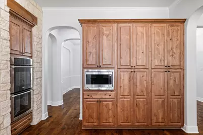 402 N Parkway Drive, Alvarado, TX 76009 - Photo 9