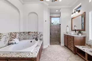 402 N Pkwy Dr, Alvarado, TX 76009 - Photo 15