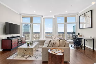 500 Throckmorton Street #3201, Fort Worth, TX 76102 - Photo 3