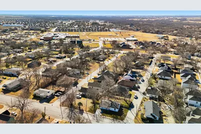 800 Wyatt Street, Waxahachie, TX 75165 - Photo 21