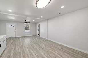 800 Wyatt St, Waxahachie, TX 75165 - Photo 5