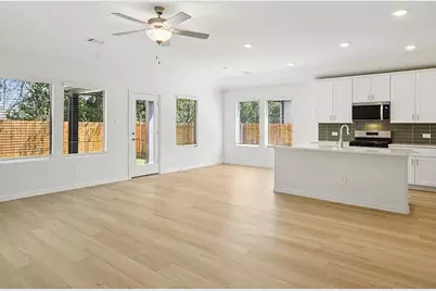 1019 Emberwood Drive, McKinney, TX 75069 - Photo 7