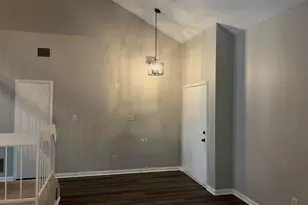 2462 Claremont Dr, Grand Prairie, TX 75052 - Photo 3