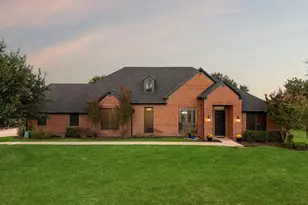 10500 Los Rios Dr, Fort Worth, TX 76179 - Photo 5