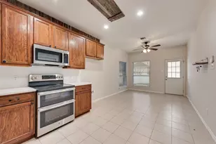10301 Nantucket Dr, Savannah, TX 76227 - Photo 13