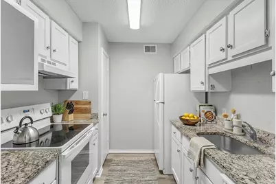 8109 Skillman Street #2007, Dallas, TX 75231 - Photo 15