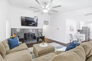 228 Wildfire Dr, Lewisville, TX 75067 - Photo 5