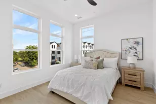 723 W 10th St, Dallas, TX 75208 - Photo 21